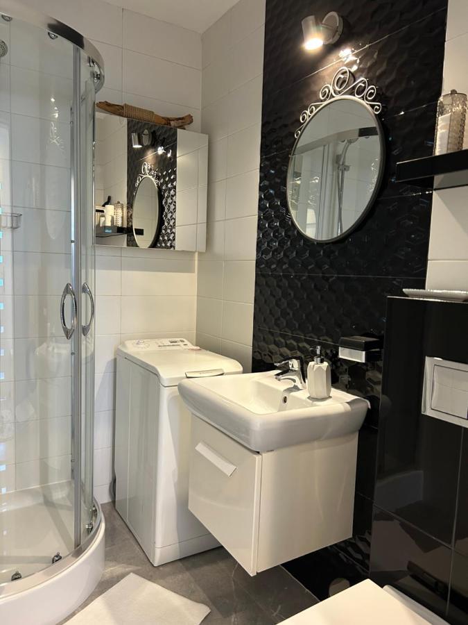 Near To The Beach & City Centre Apartment Jagiellonska Kołobrzeg Eksteriør billede